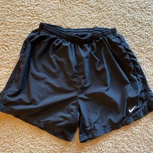 Mens medium Nike running shorts - 5 inches